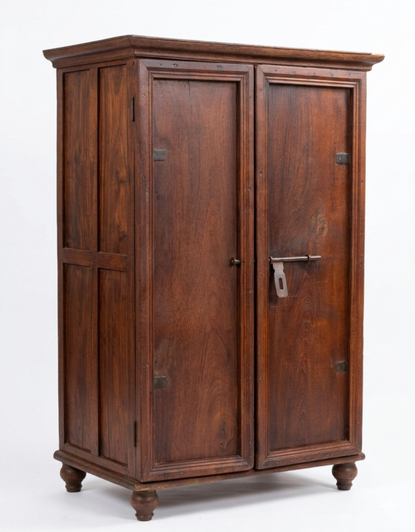 Vintage Almirah / Cabinet with Lockable Doors.